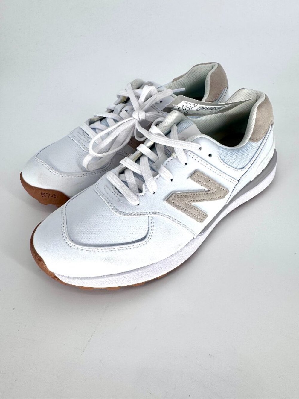 New Balance 574 Greens V2 Womens Golf Shoes 8.5 White Beige Spikeless